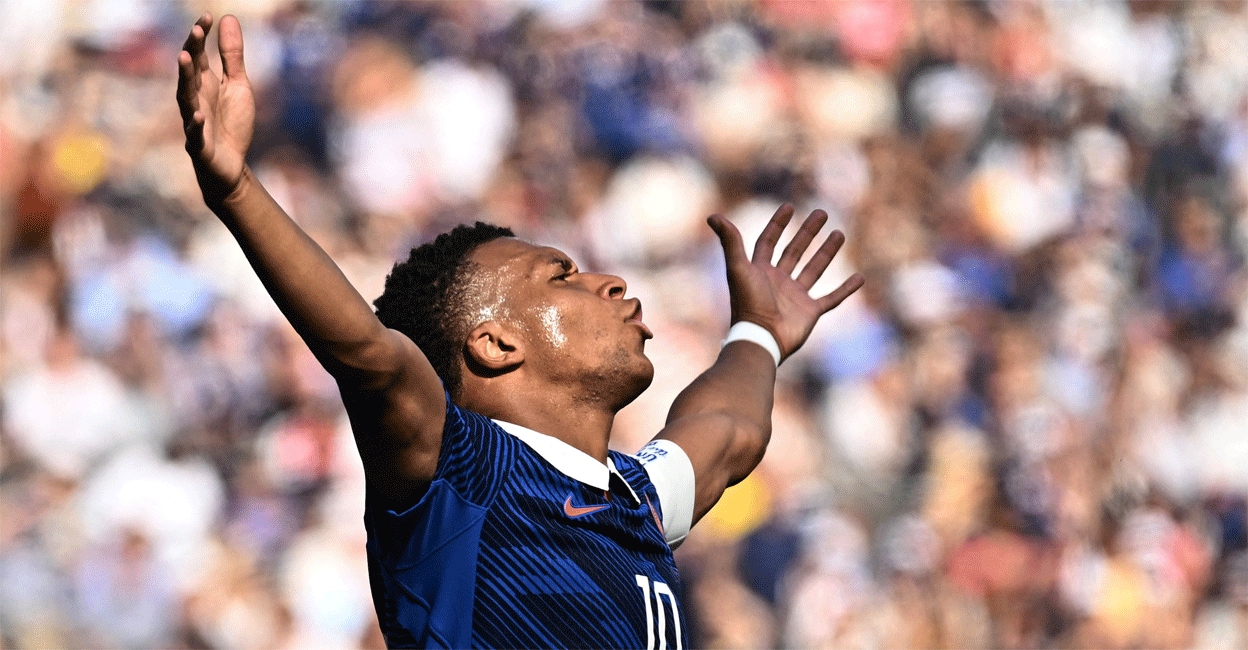 France reshuffle their pack against Sweden, round of 16 in sight